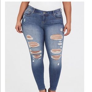 💙Torrid Bombshell Skinny Jean 20xt💙